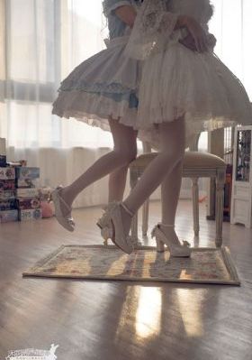 年轻的妈妈免费