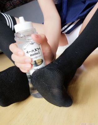 《她在丈夫面前被耍了》